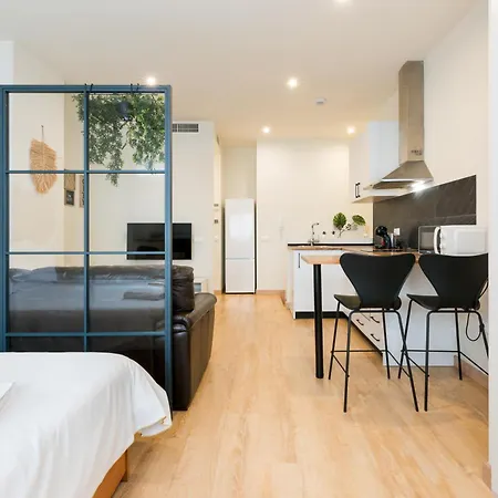 Apartment Wintowinrentals Hideaway Loft With Style In Malaga